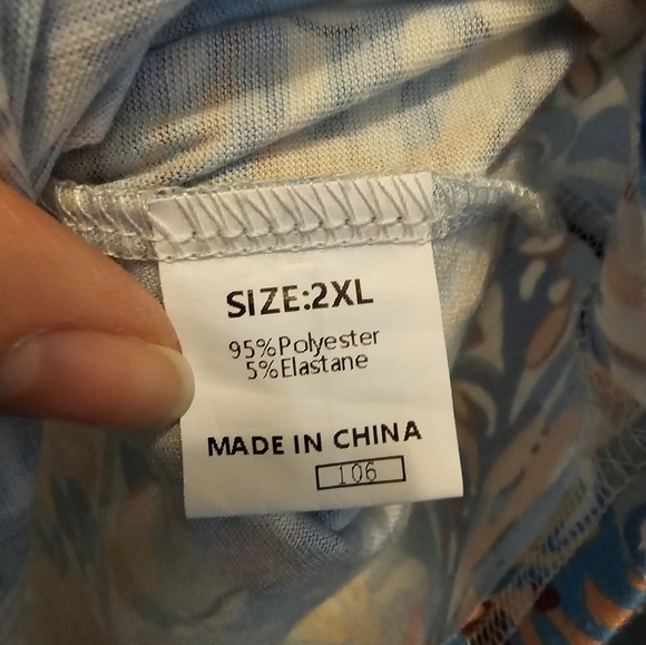 GUC Women's Abstract Floral Ruffled Sleeveless Top - 2XL - Picture 3 of 6